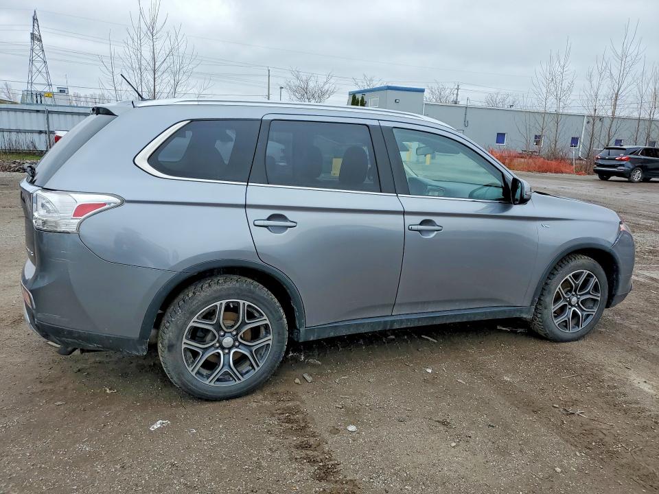 2015 Mitsubishi Outlander მანქანა იყიდება აუქციონზე, vin: JA4JZ4AX0FZ602196, აუქციონის ნომერი: 50561766