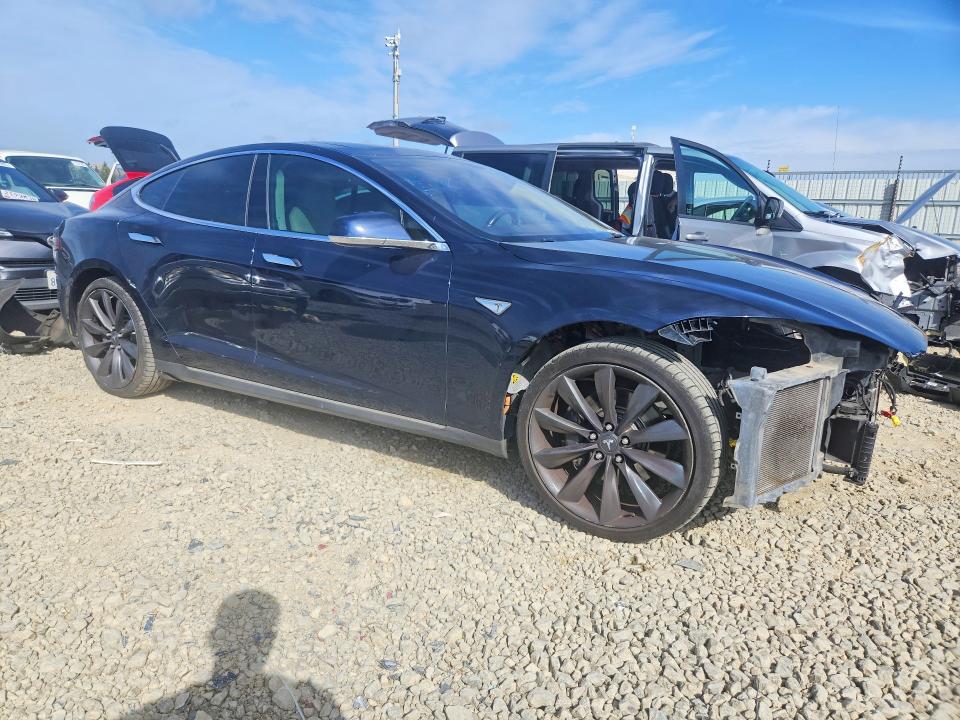 2013 Tesla Model S მანქანა იყიდება აუქციონზე, vin: 5YJSA1CN9DFP20021, აუქციონის ნომერი: 51028626