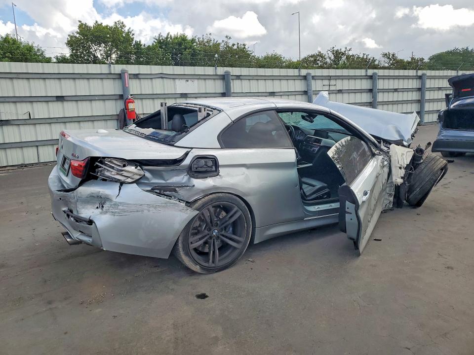 49593096 :رقم المزاد ، WBS3U9C58FP967364 vin ، 2015 Bmw M4 مزاد بيع