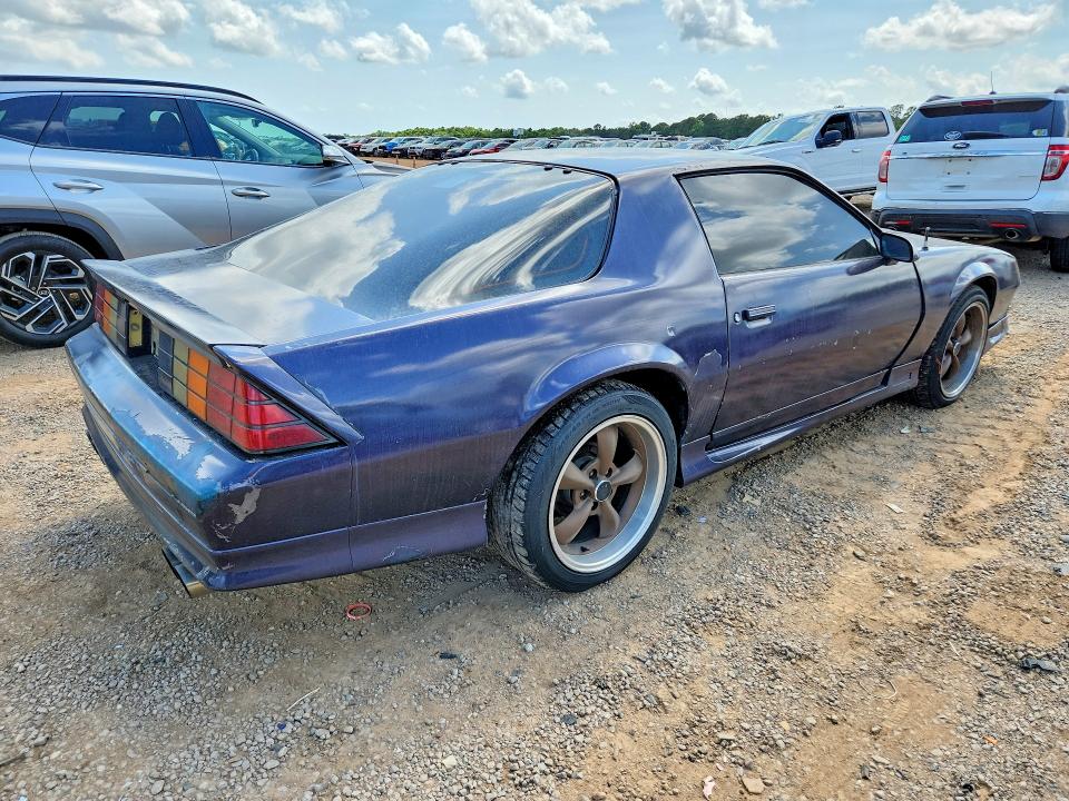 50998046 :رقم المزاد ، 1G1FP23E3NL120575 vin ، 1992 Chevrolet Camaro مزاد بيع