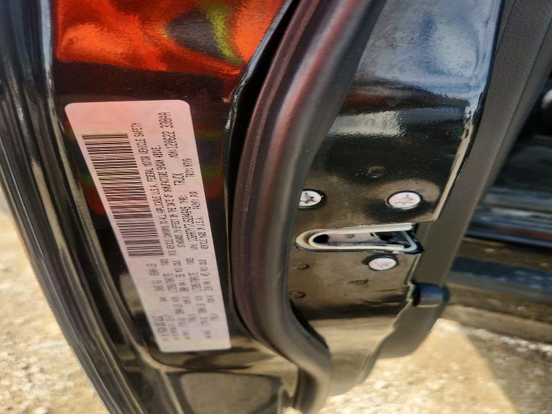 51330516 :رقم المزاد ، 1C6RR7YT7JS204649 vin ، 2018 Ram 1500 مزاد بيع