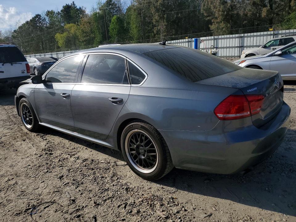 2015 Volkswagen Passat მანქანა იყიდება აუქციონზე, vin: 1VWAT7A34FC097107, აუქციონის ნომერი: 48638196