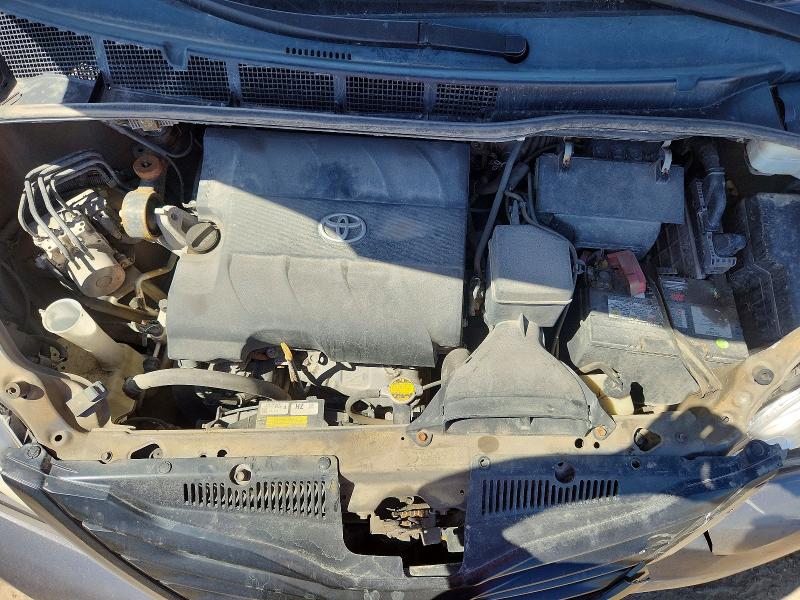Продажа на аукционе авто 2015 Toyota Sienna, vin: 5TDZK3DC9FS570799, номер лота: 47210196