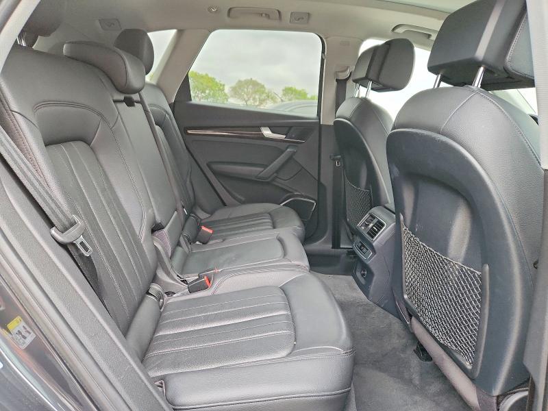 47974886 :رقم المزاد ، WA1BNAFY2J2047253 vin ، 2018 Audi Q5 مزاد بيع