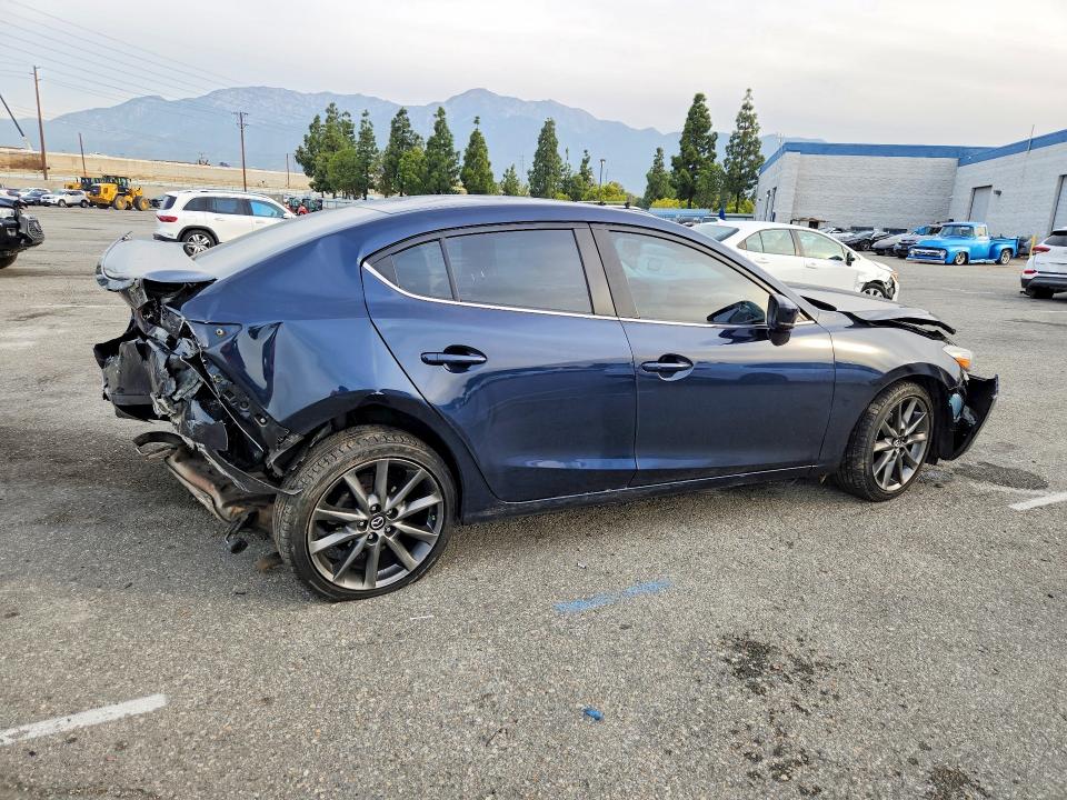 Продаж на аукціоні авто 2018 Mazda 3, vin: 3MZBN1V35JM218238, номер лоту: 49925426