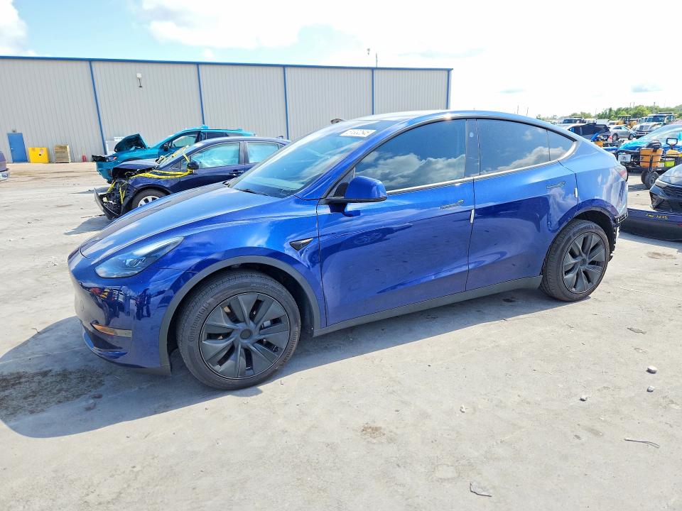 Продажа на аукционе авто 2024 Tesla Model Y, vin: 7SAYGDED2RF155667, номер лота: 51332546