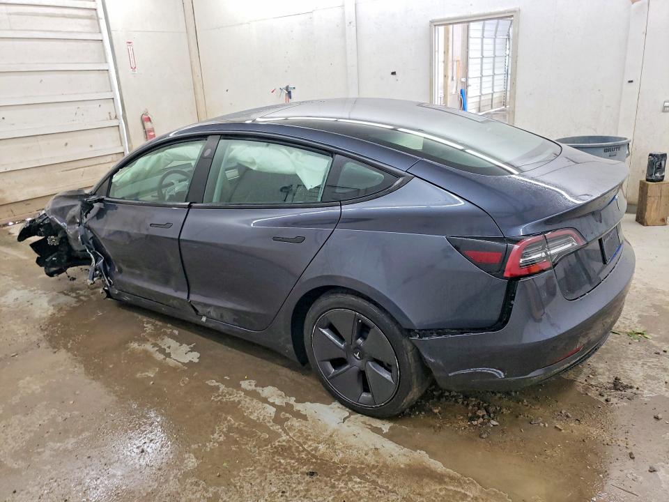 Продажа на аукционе авто 2023 Tesla Model 3, vin: 5YJ3E1EAXPF408376, номер лота: 51121786