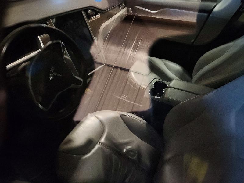 45995746 :رقم المزاد ، 5YJSA1AC3DFP11171 vin ، 2013 Tesla Model S مزاد بيع