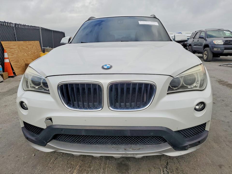 Продаж на аукціоні авто 2015 Bmw X1, vin: WBAVM1C50FV317762, номер лоту: 51439066