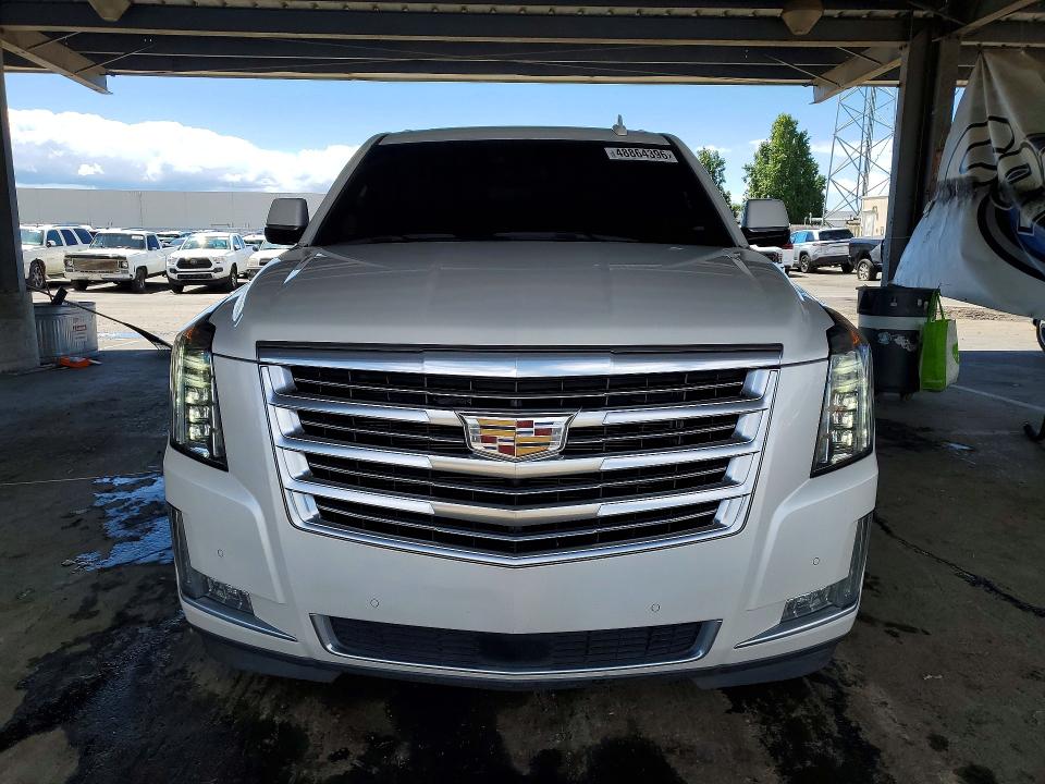 48864396 :رقم المزاد ، 1GYS4KKJ6HR136925 vin ، 2017 Cadillac Escalade مزاد بيع