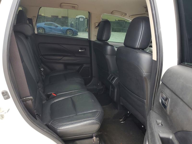 Продажа на аукционе авто 2019 Mitsubishi Outlander, vin: JA4AZ3A39KZ039246, номер лота: 50327896