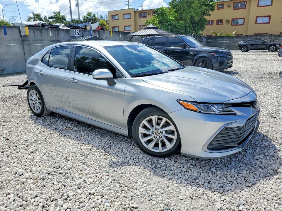 Продаж на аукціоні авто 2022 Toyota Camry, vin: 4T1C11AK5NU003519, номер лоту: 48670136