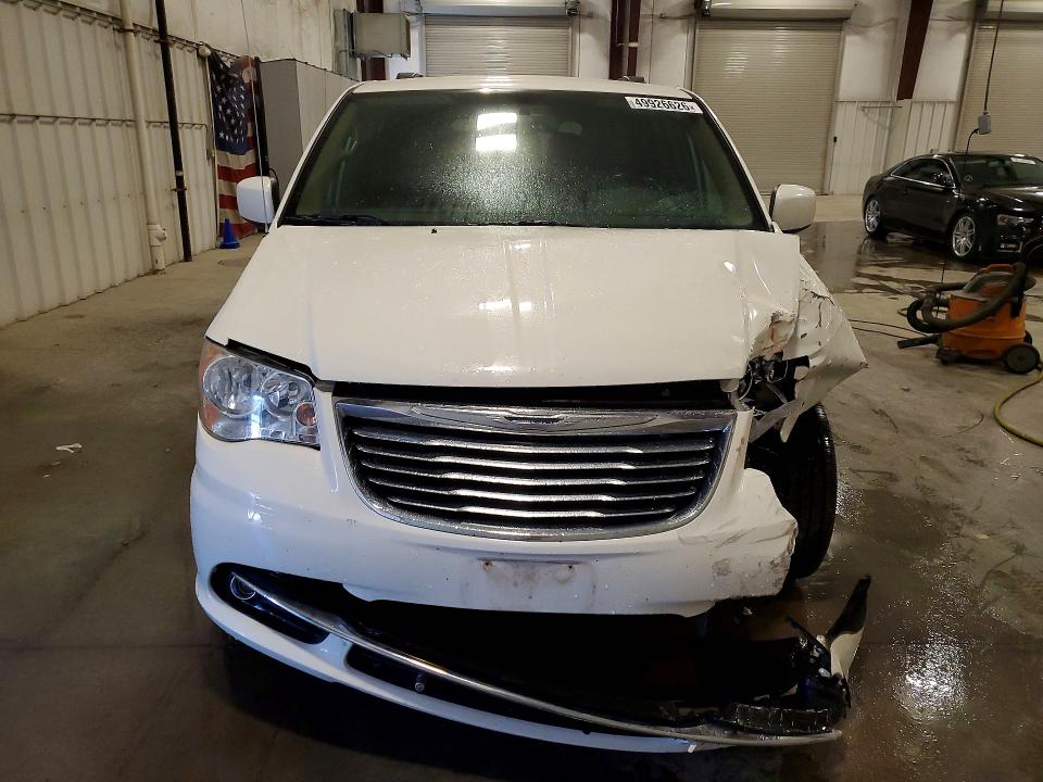 2011 Chrysler Town & Country მანქანა იყიდება აუქციონზე, vin: 2A4RR5DG4BR713486, აუქციონის ნომერი: 49926626