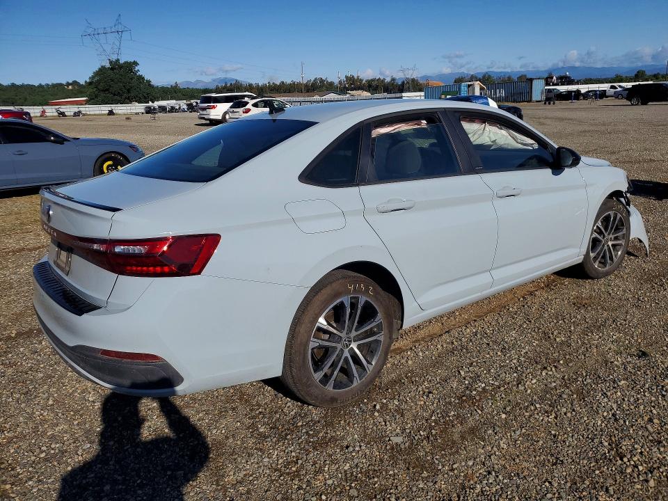 48496996 :رقم المزاد ، 3VWBX7BU7SM043292 vin ، 2025 Volkswagen Jetta مزاد بيع