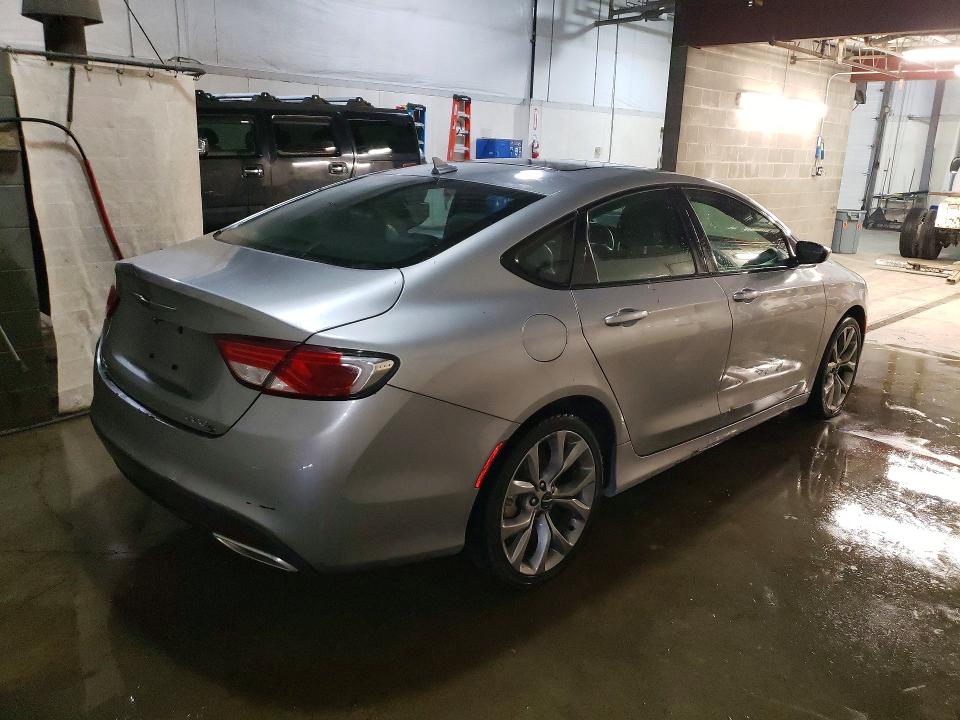 51651106 :رقم المزاد ، 1C3CCCDG7FN530656 vin ، 2015 Chrysler 200 مزاد بيع