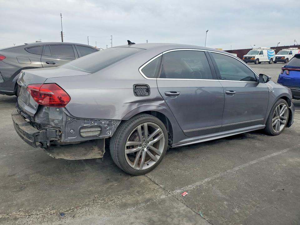 Продаж на аукціоні авто 2017 Volkswagen Passat, vin: 1VWDT7A31HC062153, номер лоту: 48758656