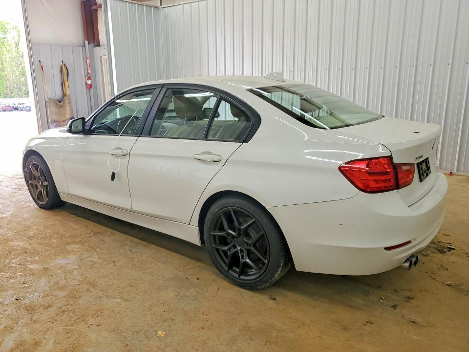 2013 Bmw 328 მანქანა იყიდება აუქციონზე, vin: WBA3B3C58DF542480, აუქციონის ნომერი: 48976156