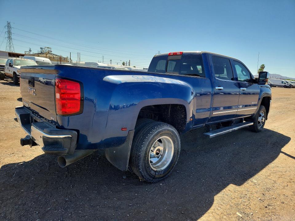 50104626 :رقم المزاد ، 1GT423E89FF669563 vin ، 2015 Gmc Sierra مزاد بيع