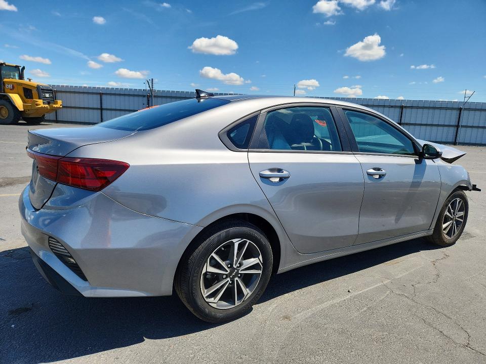 49944346 :رقم المزاد ، 3KPF24AD0RE744506 vin ، 2024 Kia Forte مزاد بيع