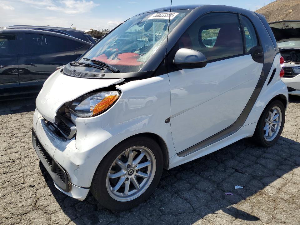2014 Smart Fortwo მანქანა იყიდება აუქციონზე, vin: WMEEJ9AA9EK786165, აუქციონის ნომერი: 50622266