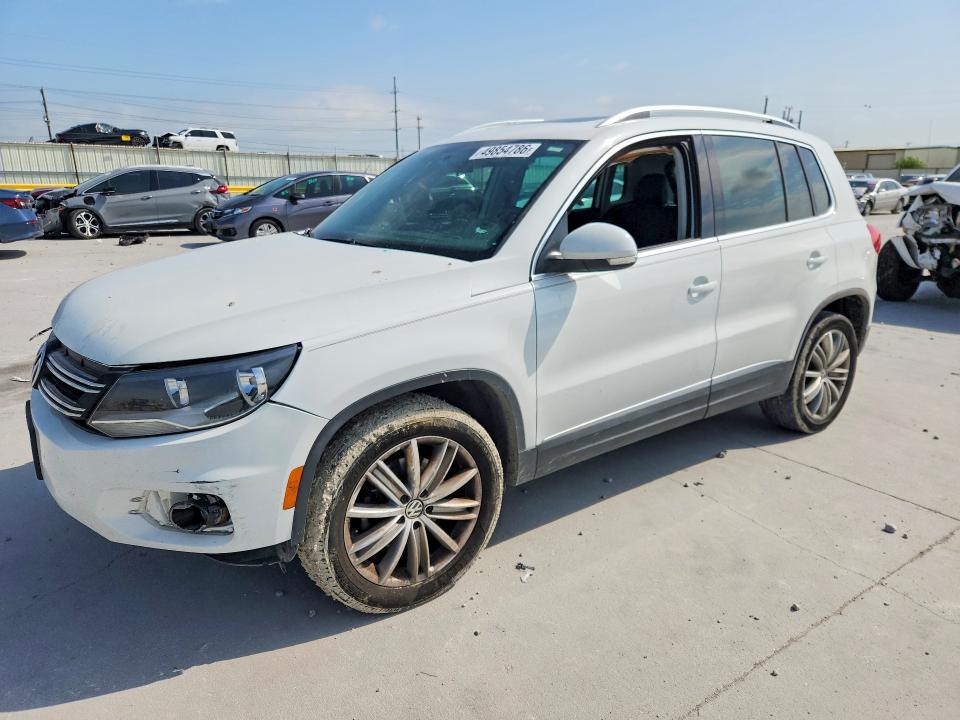 49854786 :رقم المزاد ، WVGAV7AXXFW507709 vin ، 2015 Volkswagen Tiguan مزاد بيع