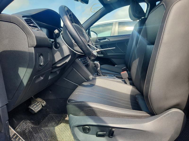 49475766 :رقم المزاد ، 3VVCB7AX0NM052116 vin ، 2022 Volkswagen Tiguan مزاد بيع