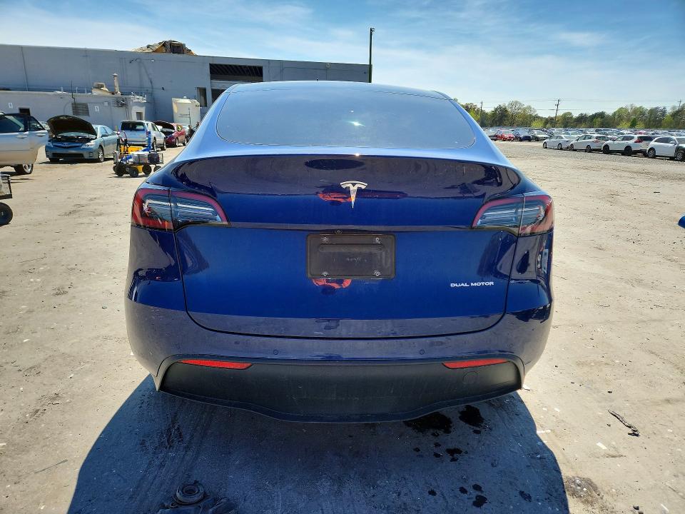 Продажа на аукционе авто 2022 Tesla Model Y, vin: 7SAYGDEEXNF327494, номер лота: 49289736
