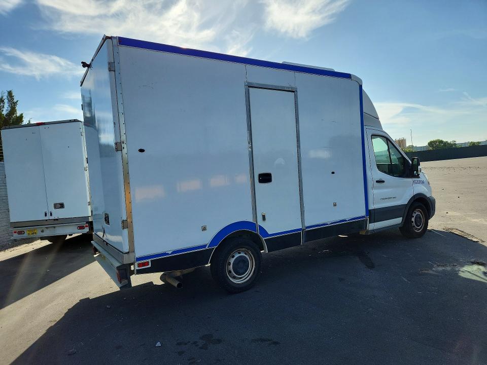 2020 Ford Transit მანქანა იყიდება აუქციონზე, vin: 1FDBW5Z80LKB30328, აუქციონის ნომერი: 49638416