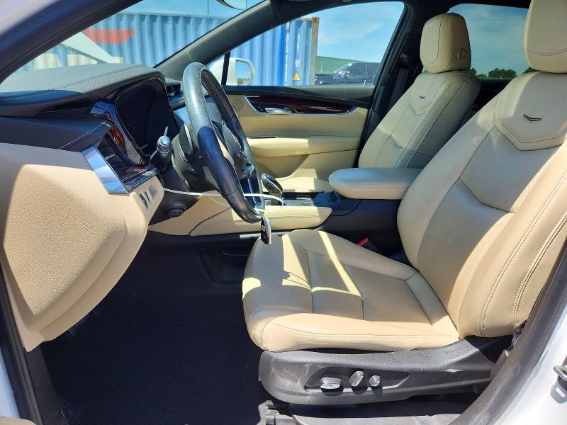 50565896 :رقم المزاد ، 1GYKNCRS1JZ236633 vin ، 2018 Cadillac Xt5 مزاد بيع