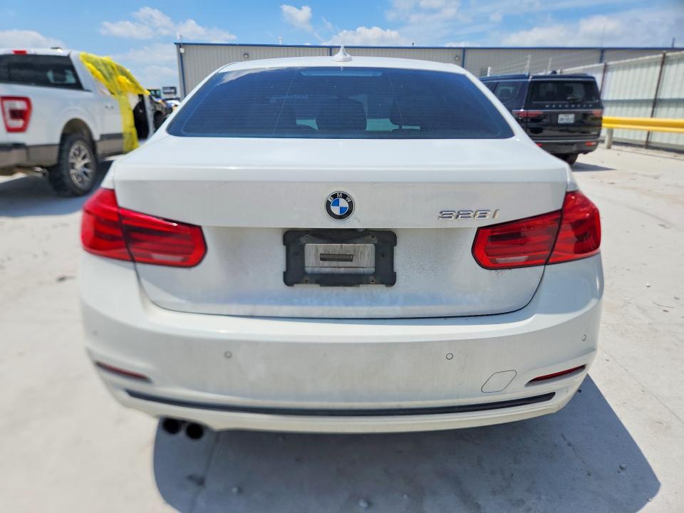 Продажа на аукционе авто 2016 Bmw 328, vin: WBA8E9G58GNU29424, номер лота: 51181436