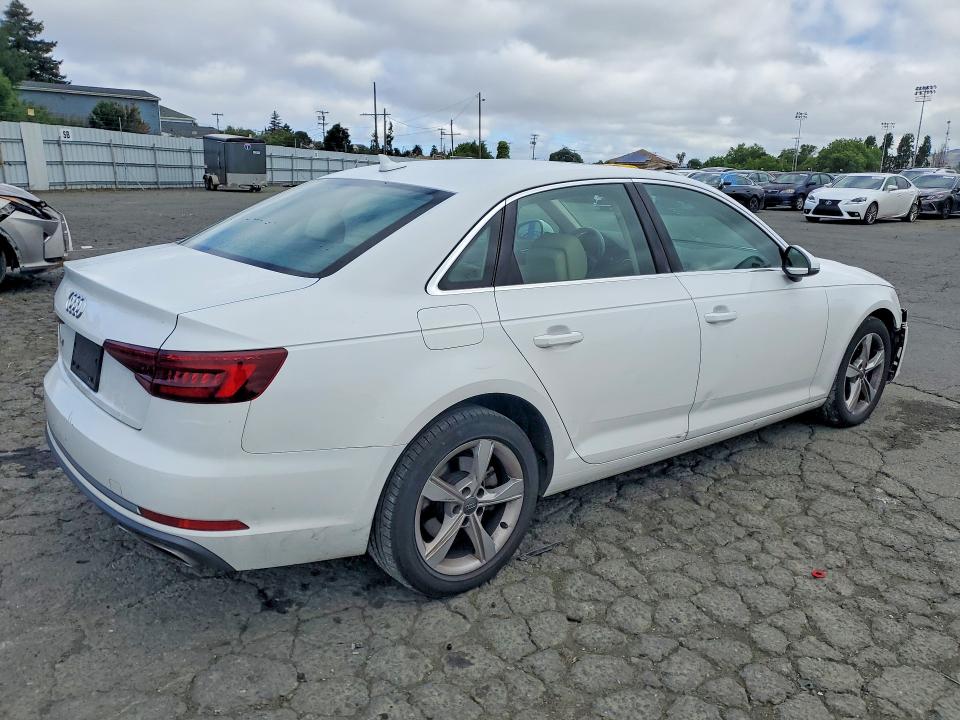 Продажа на аукционе авто 2019 Audi A4, vin: WAUGMAF45KA023030, номер лота: 49958446