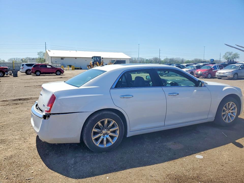 Продажа на аукционе авто 2011 Chrysler 300, vin: 2C3CA5CGXBH564645, номер лота: 49949316