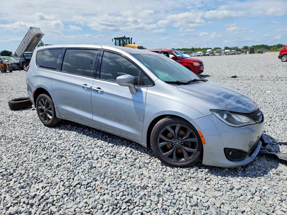 Продаж на аукціоні авто 2020 Chrysler Pacifica, vin: 2C4RC1FG8LR120079, номер лоту: 52124156