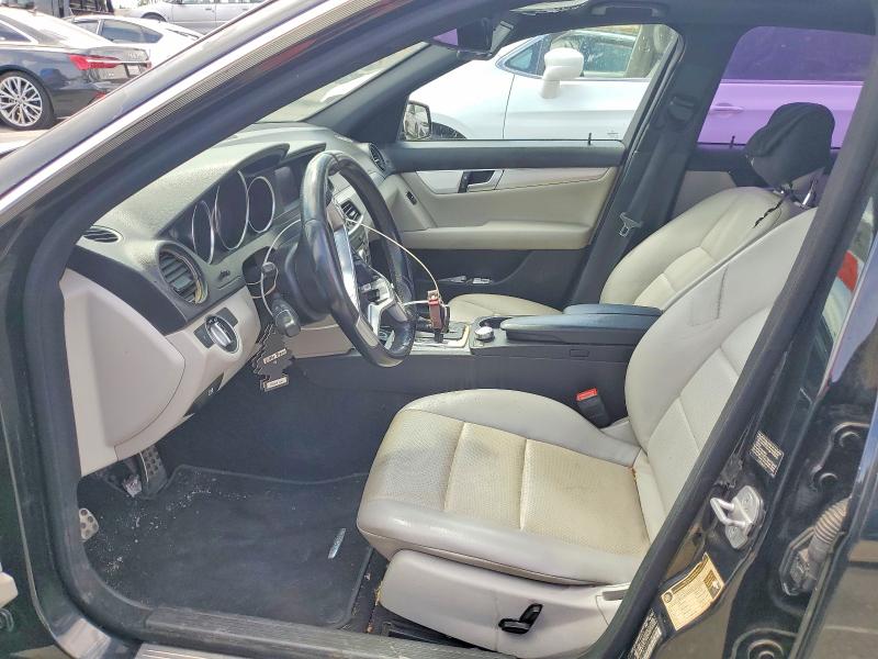 Продажа на аукционе авто 2012 Mercedes-benz C, vin: WDDGF4HB1CR231845, номер лота: 49628526