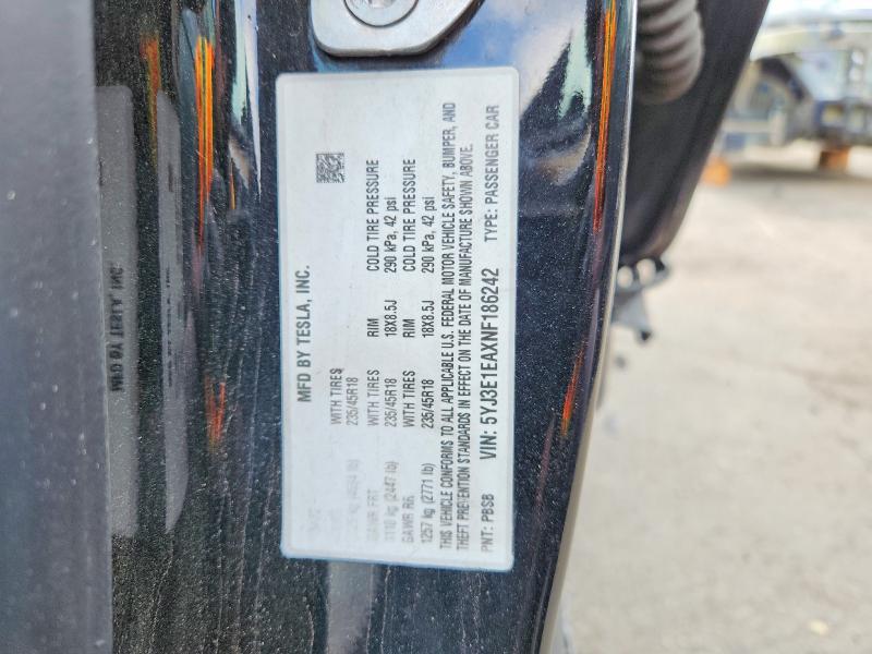 48638796 :رقم المزاد ، 5YJ3E1EAXNF186242 vin ، 2022 Tesla Model 3 مزاد بيع