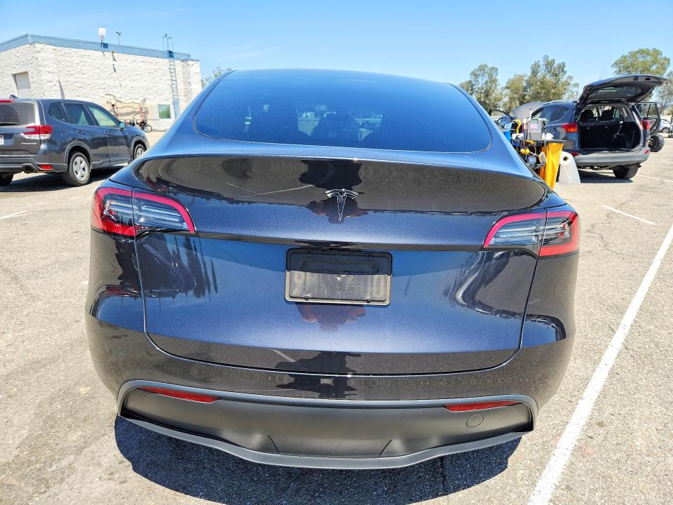 Продажа на аукционе авто 2024 Tesla Model Y, vin: 7SAYGDED9RF113920, номер лота: 51132286