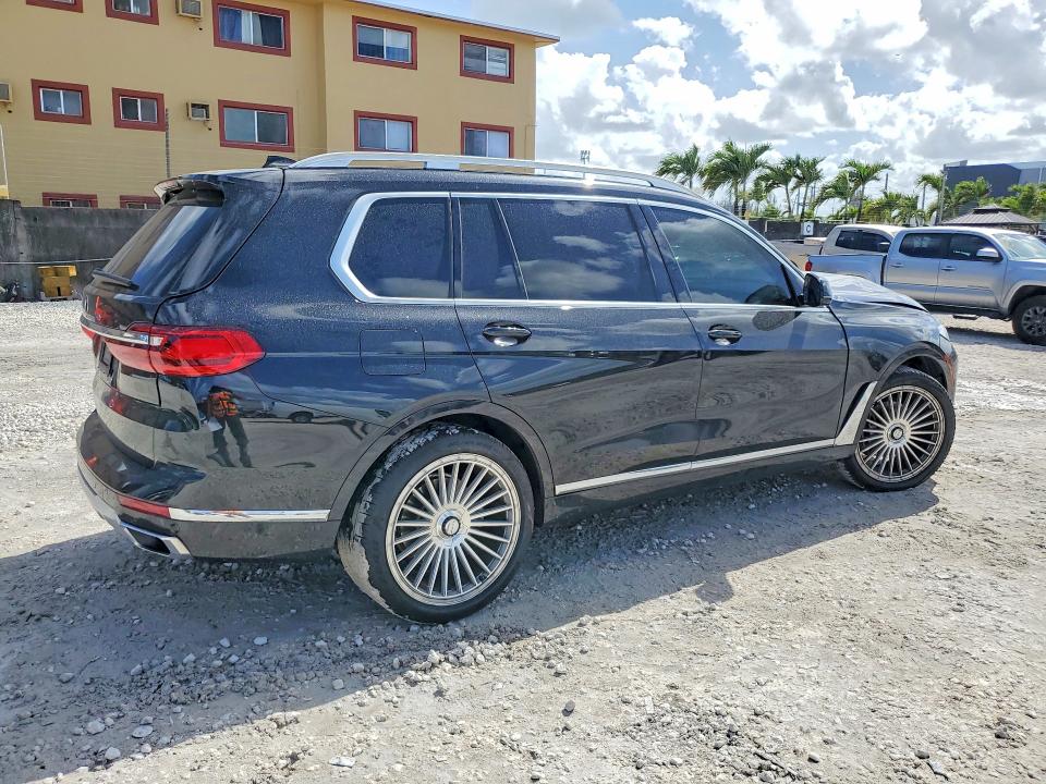49567676 :رقم المزاد ، 5UXCW2C07M9G50529 vin ، 2021 Bmw X7 مزاد بيع