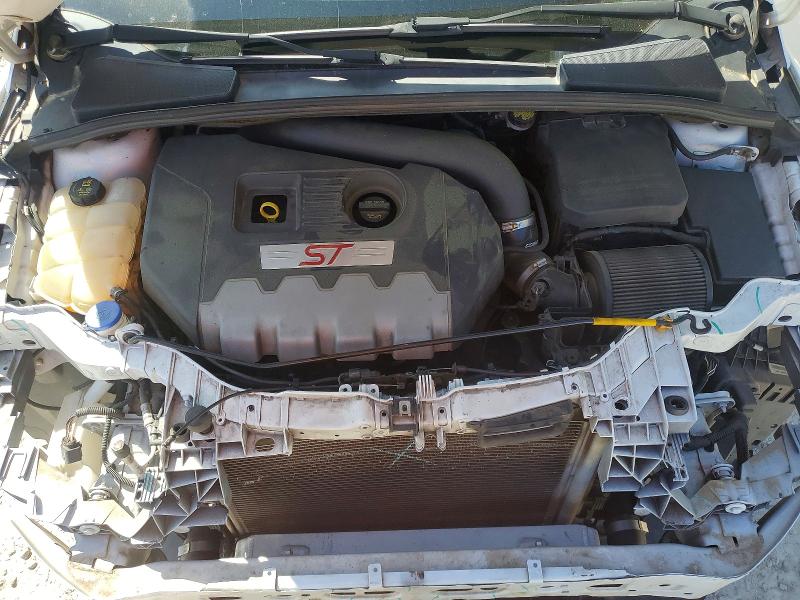 2015 Ford Focus მანქანა იყიდება აუქციონზე, vin: 1FADP3L92FL372462, აუქციონის ნომერი: 48572656