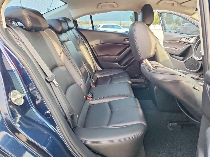 Продаж на аукціоні авто 2018 Mazda 3, vin: 3MZBN1V35JM218238, номер лоту: 49925426