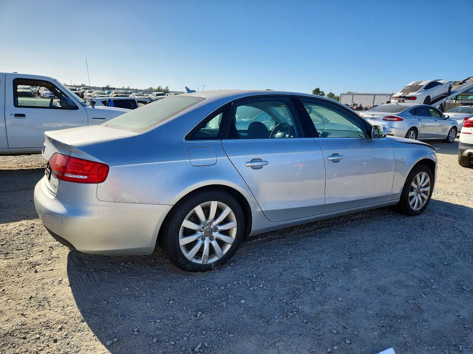 2011 Audi A4 მანქანა იყიდება აუქციონზე, vin: WAUEFAFL0BN051383, აუქციონის ნომერი: 48865126