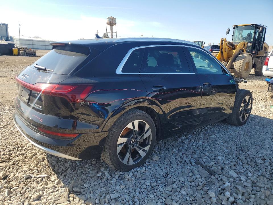 Aukcja sprzedaży 2022 Audi E-tron, vin: WA1LABGE0NB011156, numer aukcji: 48963756