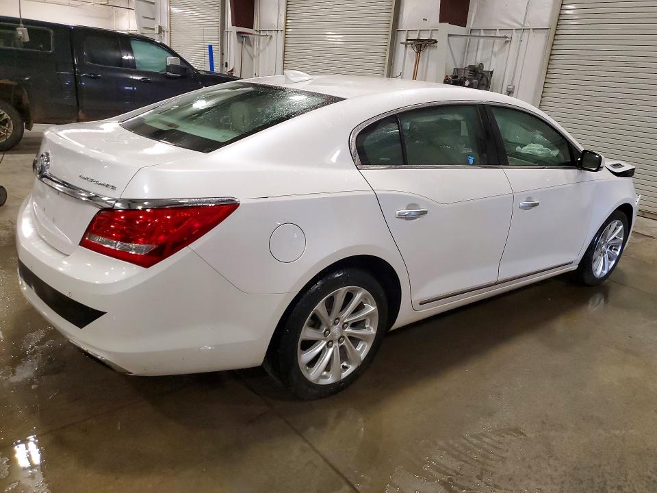 51202566 :رقم المزاد ، 1G4GB5G31FF301805 vin ، 2015 Buick Lacrosse مزاد بيع