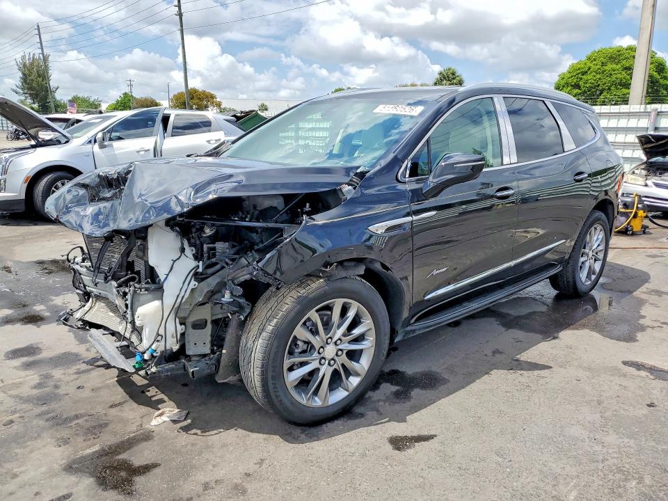 51260526 :رقم المزاد ، 5GAERDKW7NJ185350 vin ، 2022 Buick Enclave مزاد بيع