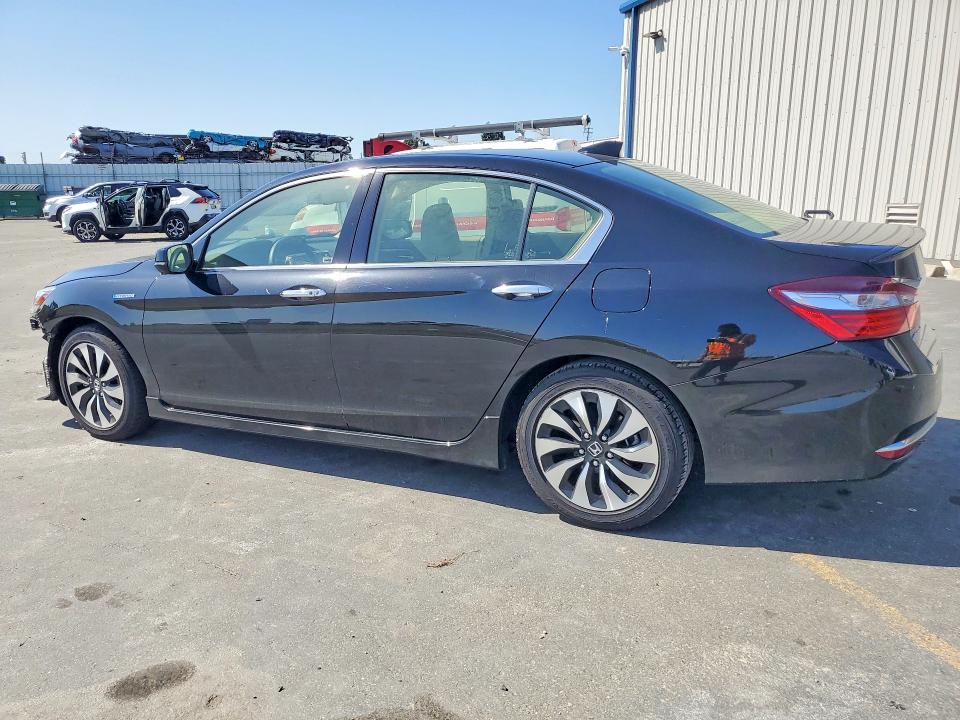 Продаж на аукціоні авто 2017 Honda Accord, vin: JHMCR6F77HC025822, номер лоту: 53203526