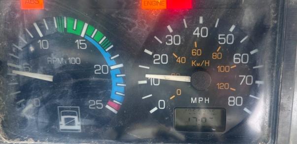 49104936 :رقم المزاد ، 4V2JCBLFXPR821861 vin ، 1993 White/gmc Conventional مزاد بيع