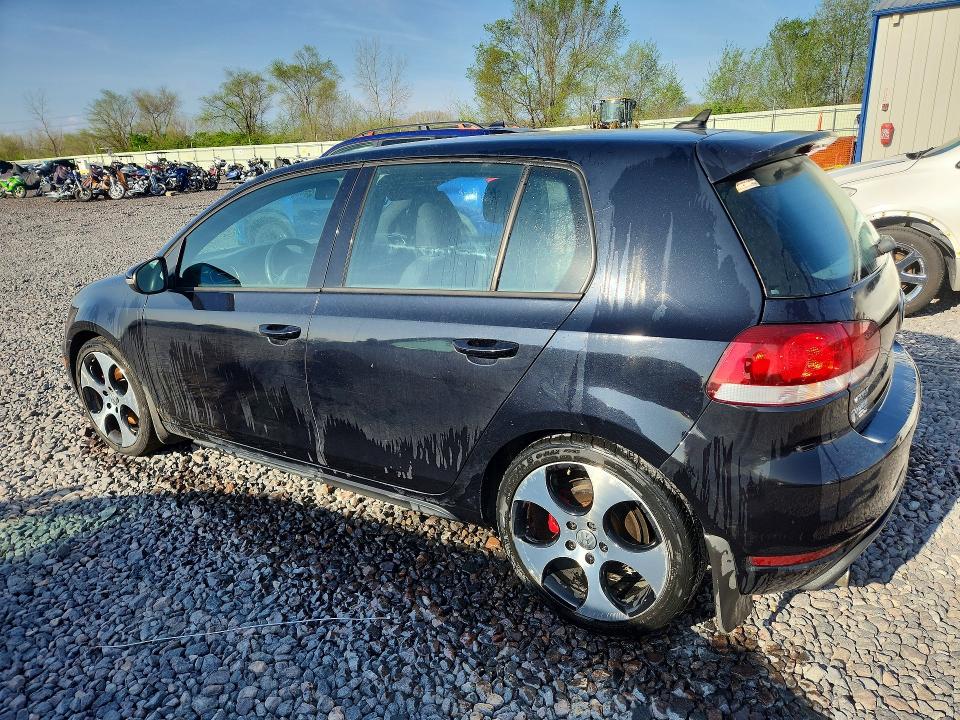 49565056 :رقم المزاد ، WVWHV7AJ7BW200782 vin ، 2011 Volkswagen Gti مزاد بيع