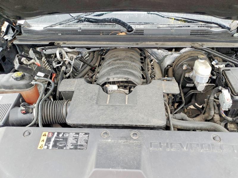 51264556 :رقم المزاد ، 1GNSKHKC5JR334716 vin ، 2018 Chevrolet Suburban مزاد بيع