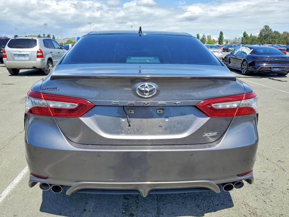 2018 Toyota Camry მანქანა იყიდება აუქციონზე, vin: 4T1BZ1HK7JU007429, აუქციონის ნომერი: 50970066