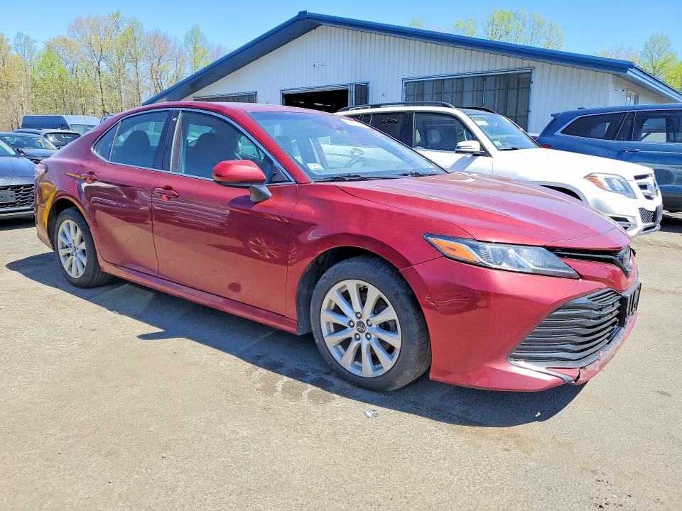 2020 Toyota Camry მანქანა იყიდება აუქციონზე, vin: 4T1C11AK6LU898631, აუქციონის ნომერი: 51068016