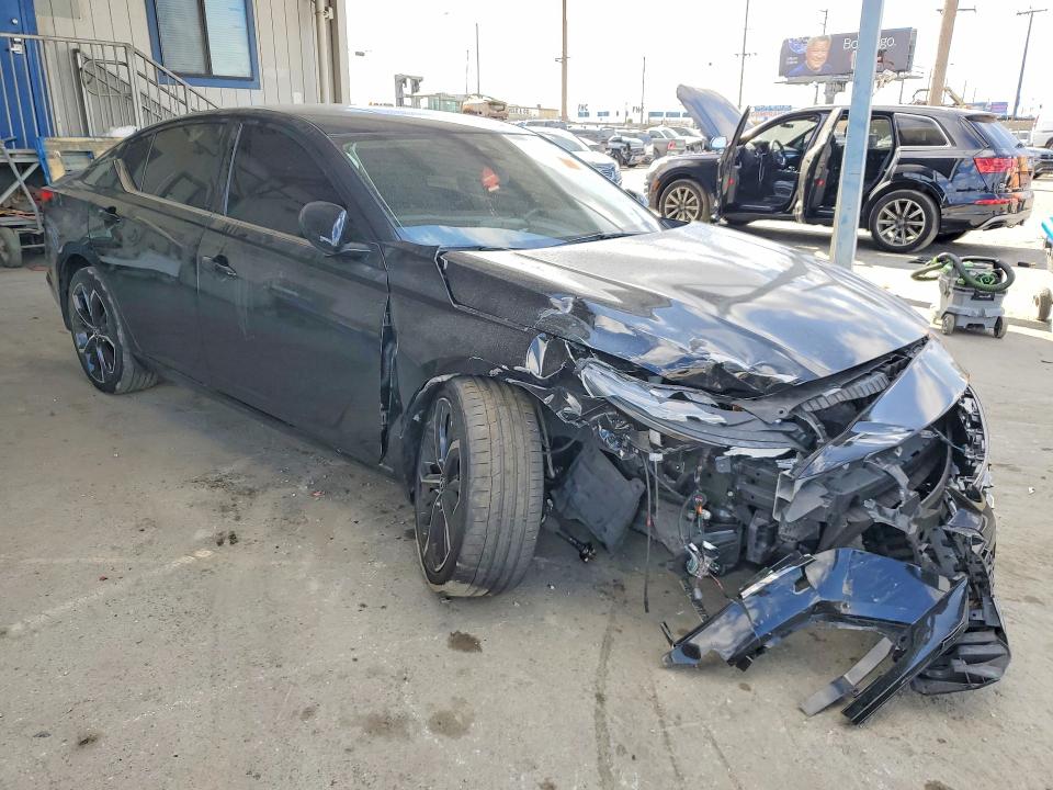 51173926 :رقم المزاد ، 1N4BL4CW1PN362347 vin ، 2023 Nissan Altima مزاد بيع